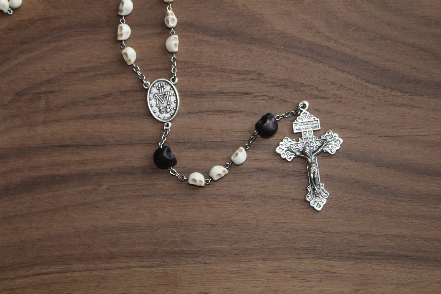 Skull 'Memento Mori' Rosary