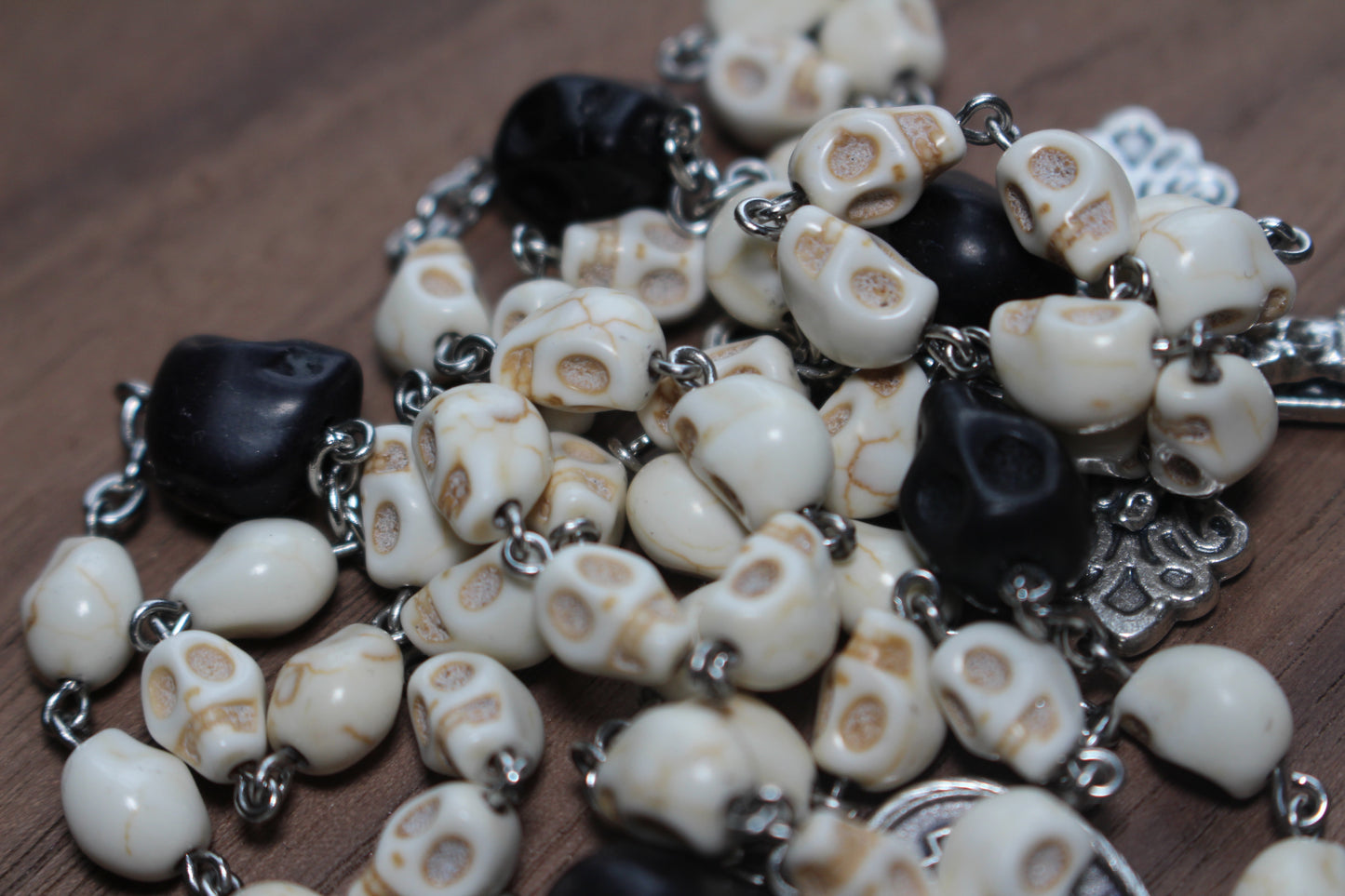 Skull 'Memento Mori' Rosary